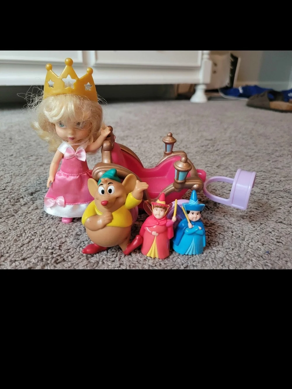 Disney Princess Cinderella Animators Collection Doll Playset with Pink Carriage